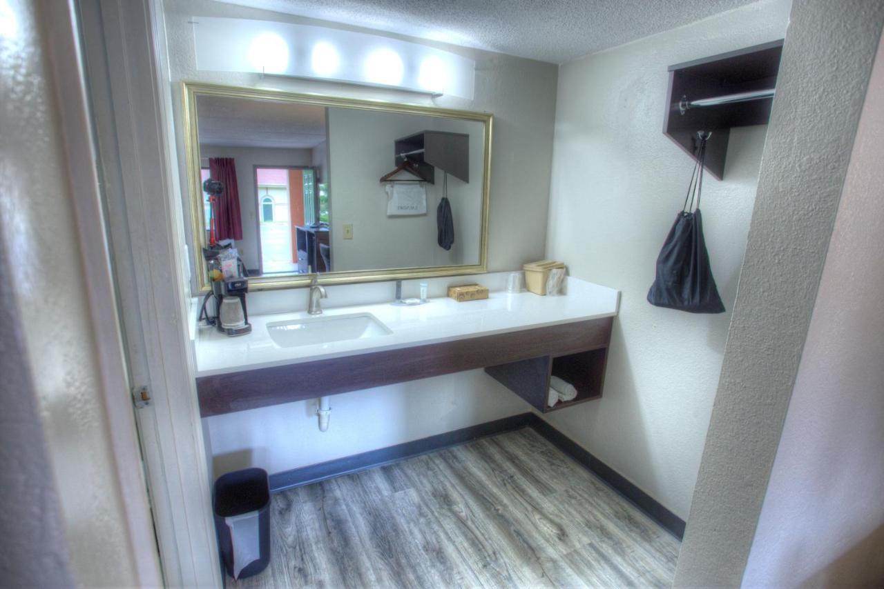 Budgetel Inn And Suites Plus Helen Exterior foto