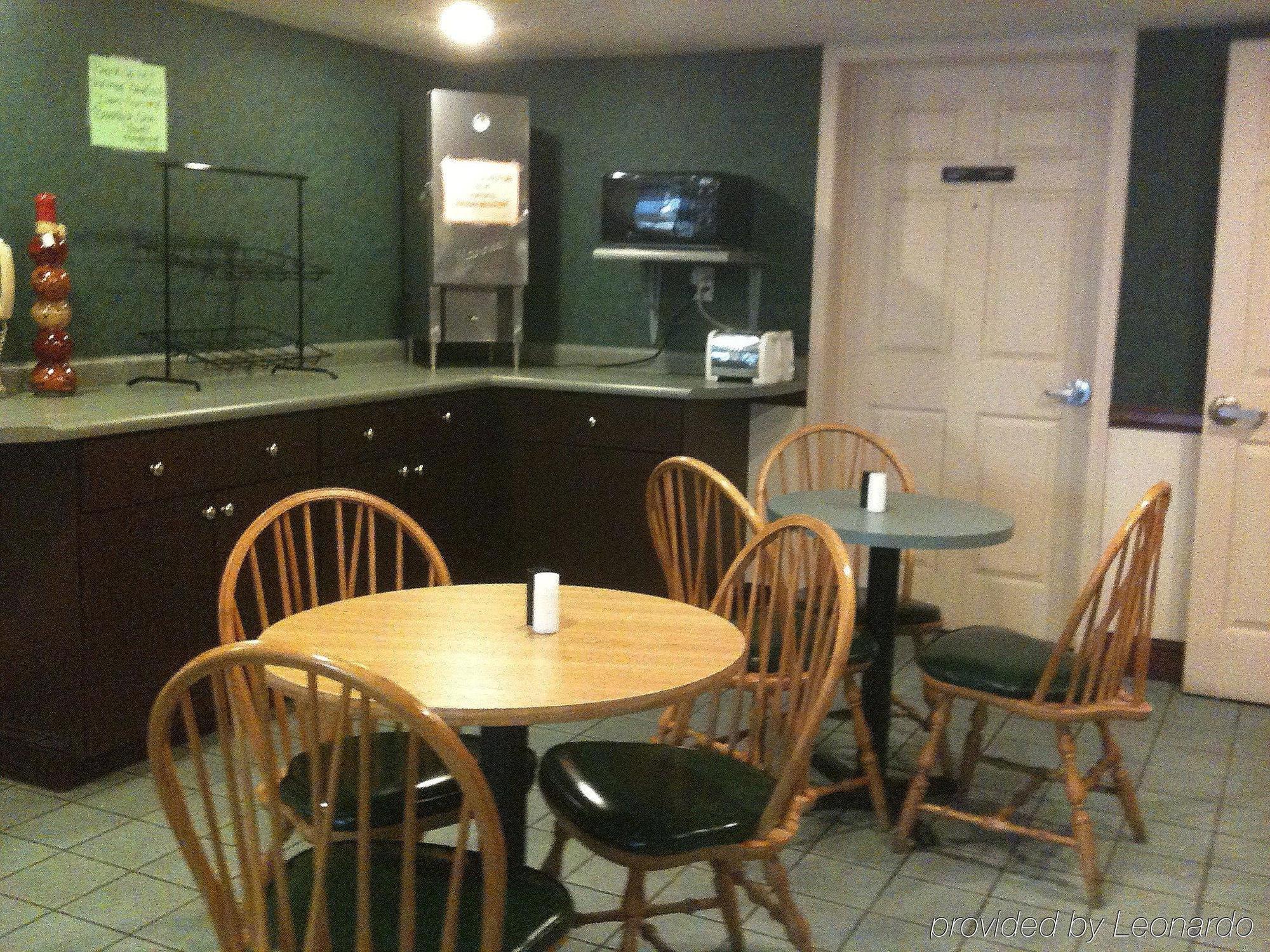 Budgetel Inn And Suites Plus Helen Restaurant foto